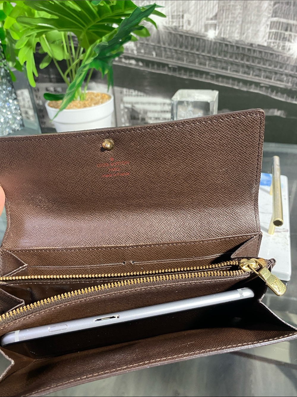 Authentic Louis Vuitton Damier Long Sarah Wallet - Picture 5 of 16